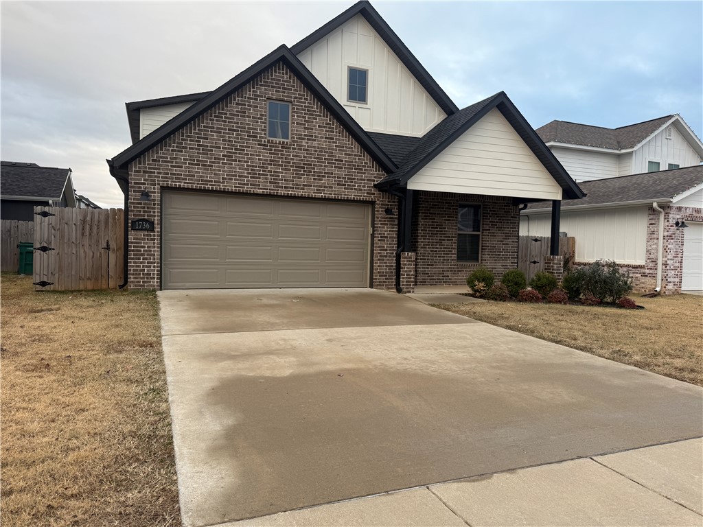 Beautiful 4 bedroom, 2.5 bath house in The Grove subdivision. The subdivision is located close to shopping, restaurants, and the entertainment district of Pinnacle. This home gives you all the modern, custom finishes, a 2 level open floor plan, an eat-in/dining room area, and a large kitchen. Master bedroom with study on the main level, secondary bedrooms upstairs. The backyard features a covered patio area perfect for entertainment!