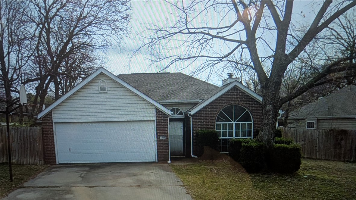 Available for move-in around August 9th, this three-bedroom, two-bath home features a two-car garage and a privacy-fenced backyard with a freestanding storage building. Located on a cul-de-sac street, it offers convenient access to I-49 and Wedington Drive.
Kitchen appliances include a stainless steel refrigerator, smooth-surface cooktop, stove, and dishwasher. A washer and dryer are also provided.
Many improvements are currently underway, including painting, new granite countertops in the kitchen, and new carpeting in the bedrooms (main living areas have no carpeting). Interior pictures are expected soon.
A minimum credit score of 650 is required for all adult applicants. The application fee is $35 per adult. Pets are considered with a non-refundable pet fee of $300 per pet (maximum two pets) and an additional $25 per month per pet. Dog breed restrictions apply. This property is owned by an Arkansas real estate broker.