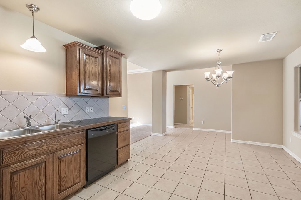 Post Meadows Rogers - Residential