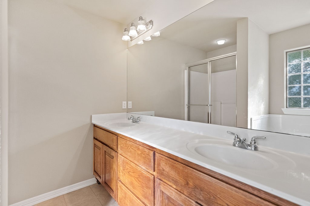 Post Meadows Rogers - Residential