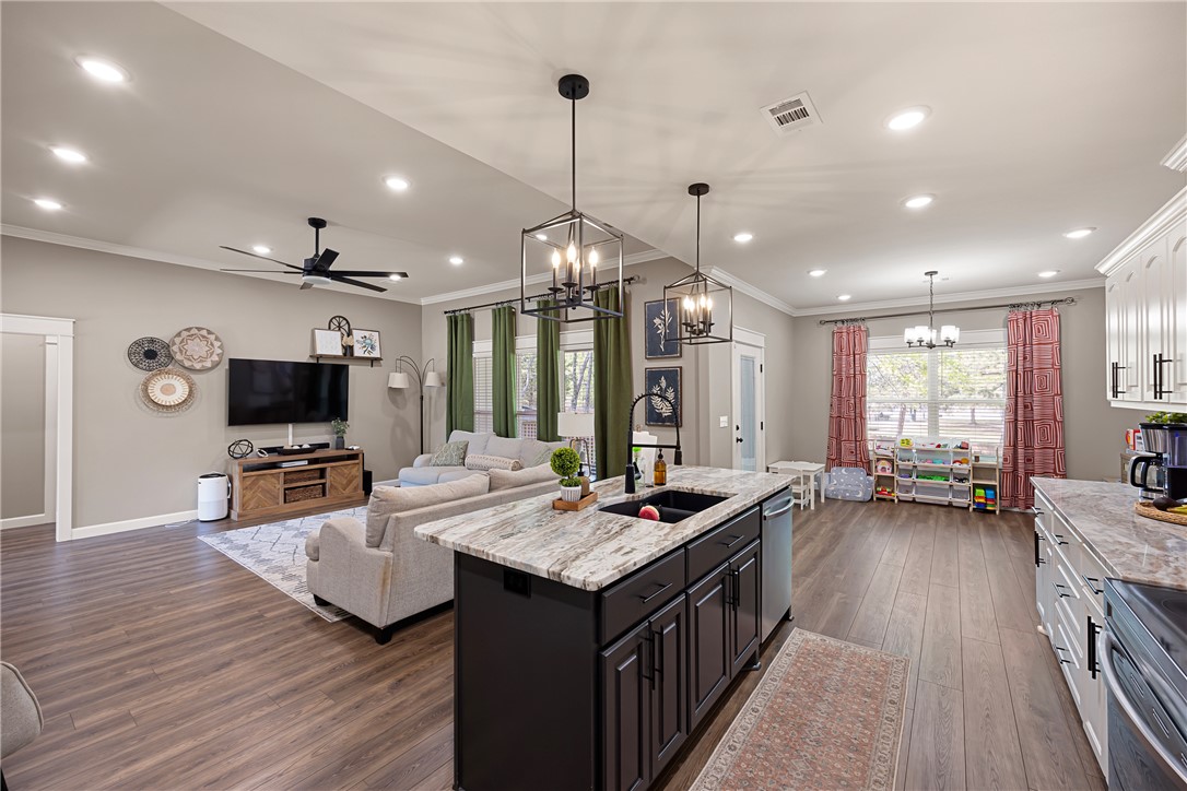 The Center Ph Iii For 2019 - Residential