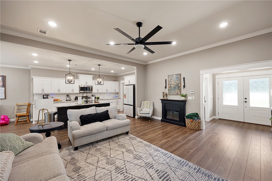 The Center Ph Iii For 2019 - Residential