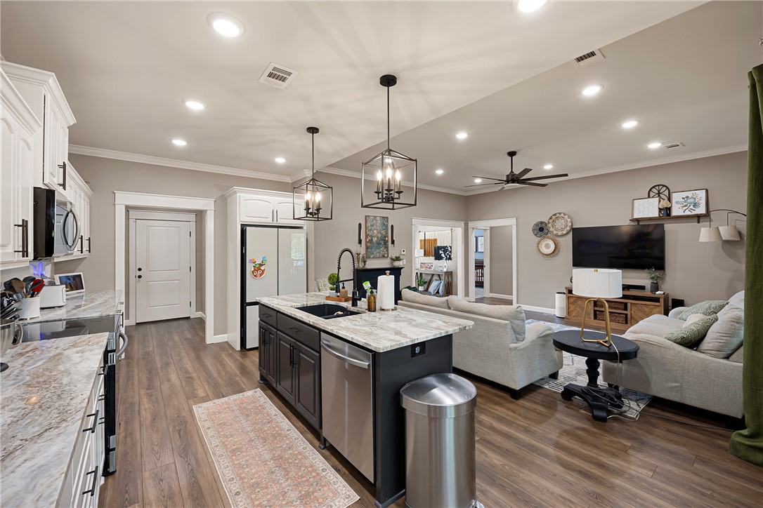 The Center Ph Iii For 2019 - Residential