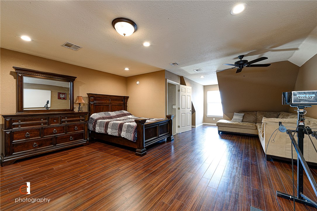Woods Creek - Residential