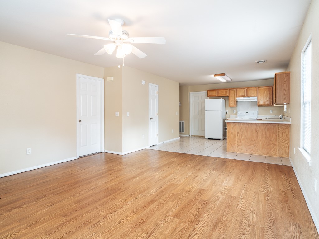 Springs Sub, The Bentonville - Residential Lease