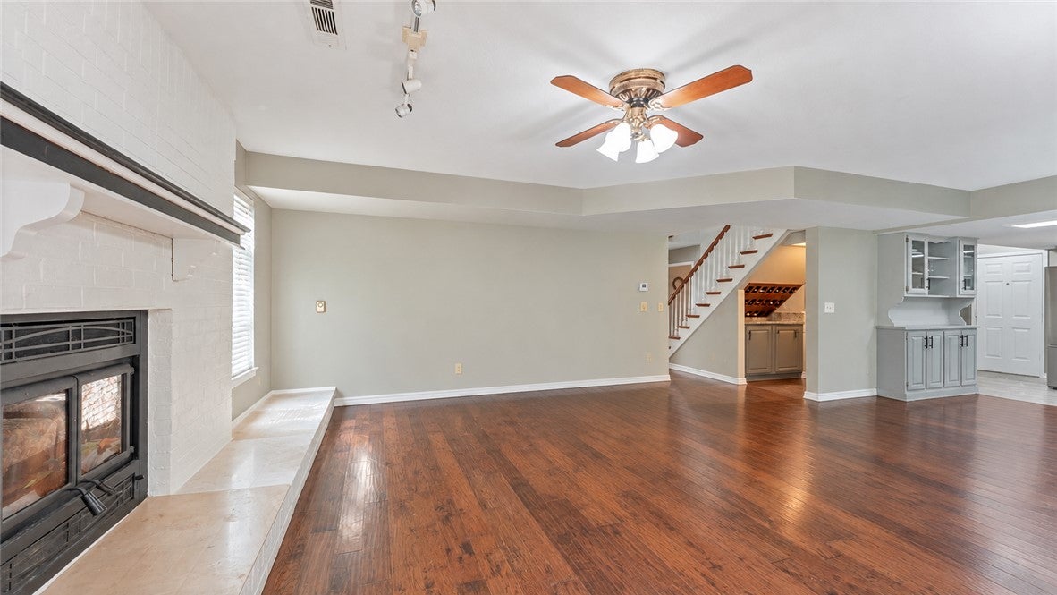 1165 W Huntington Drive