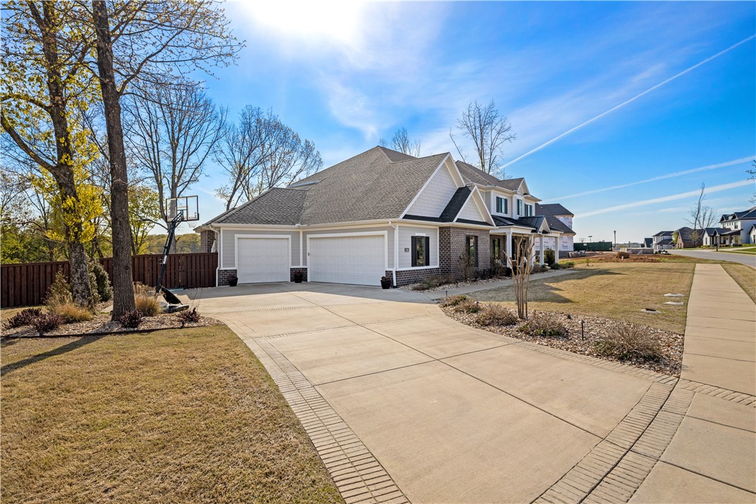 Angel Falls North Bentonville - Residential