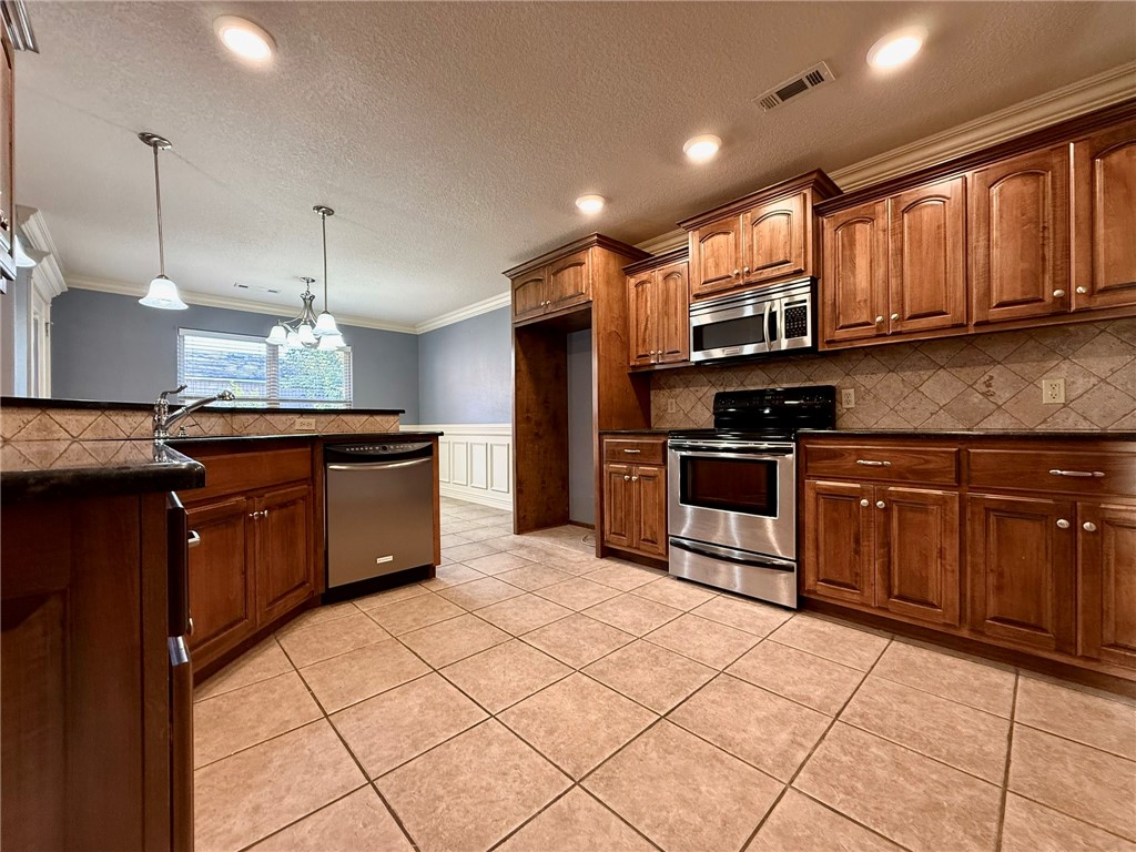Kensington Hills Centerton - Residential Lease