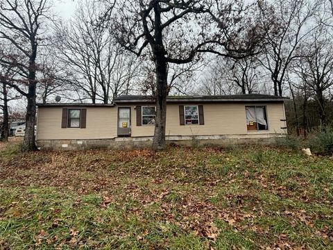 Photo of 14815 Paulk Road, West Fork, AR 72774 (MLS # 1329463)