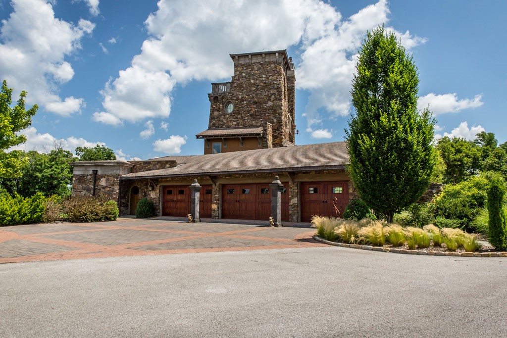 27-16-30 Fayetteville Outlots - Residential