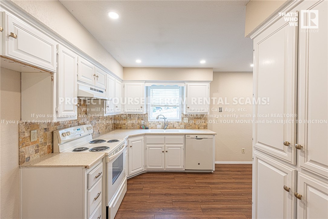 Melanie Courts Bvv - Residential Lease