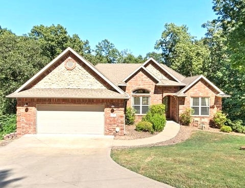 Photo of 8 Brougham Lane, Bella Vista, AR 72714 (MLS # 1359873)