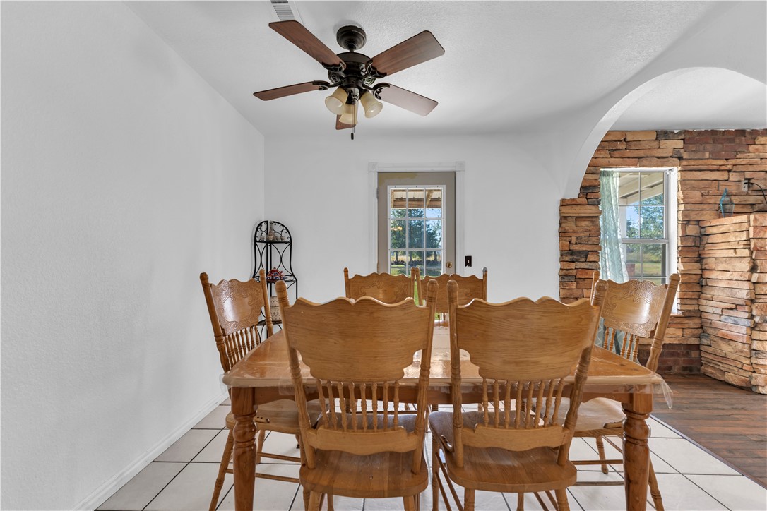 GIVENS PLACE-PEA RIDGE - Residential