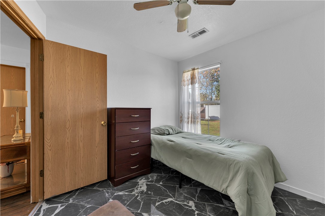 GIVENS PLACE-PEA RIDGE - Residential