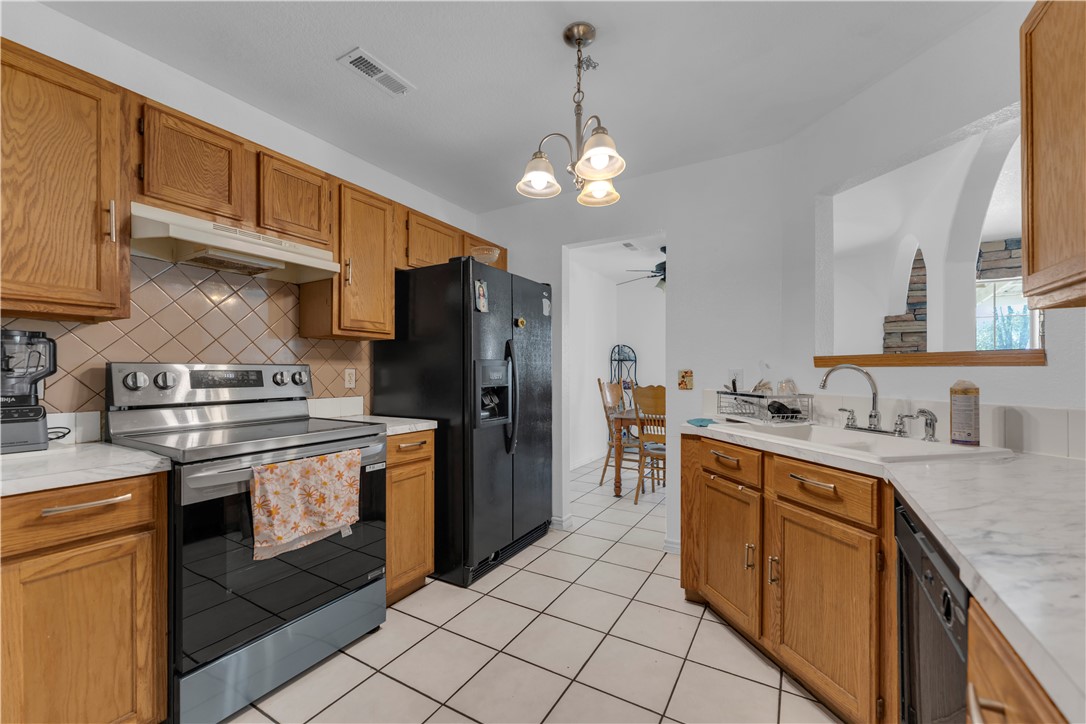 GIVENS PLACE-PEA RIDGE - Residential