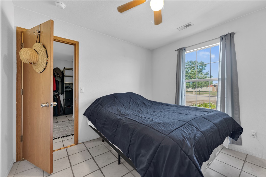 GIVENS PLACE-PEA RIDGE - Residential