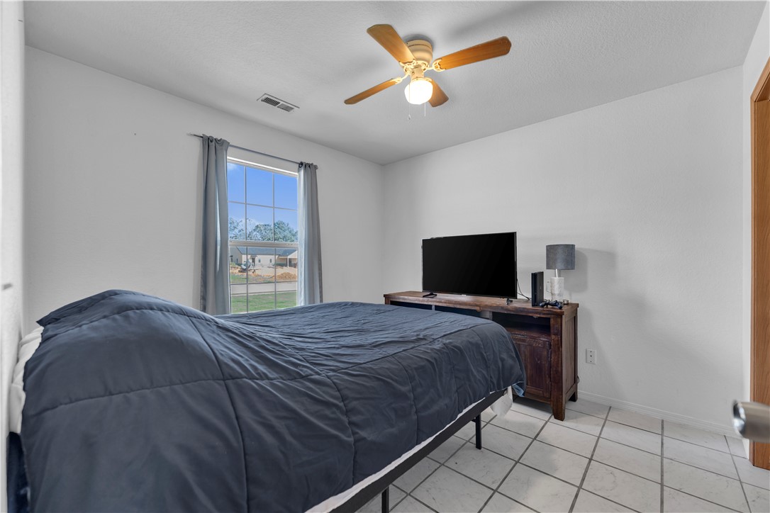 GIVENS PLACE-PEA RIDGE - Residential