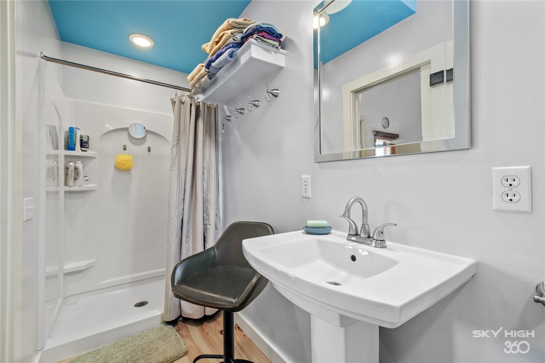 Point Mirage - Residential