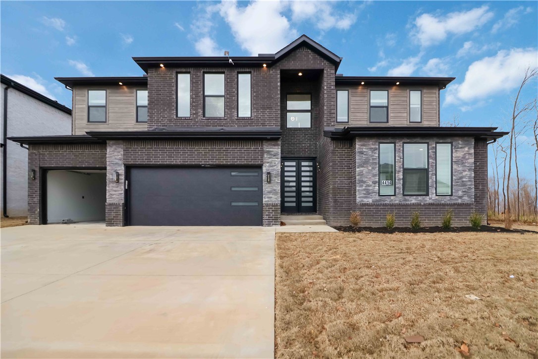 SOARING AT SCISSORTAIL SUB-ROGERS - Residential