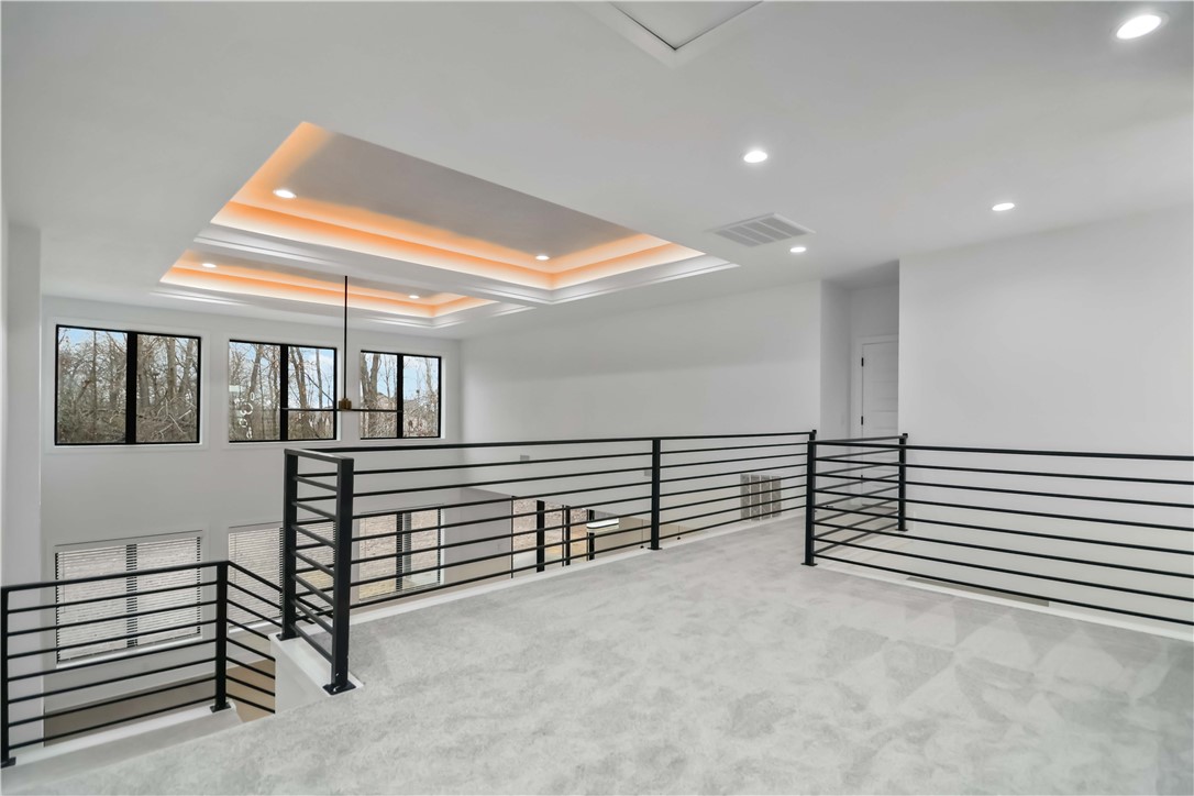 SOARING AT SCISSORTAIL SUB-ROGERS - Residential