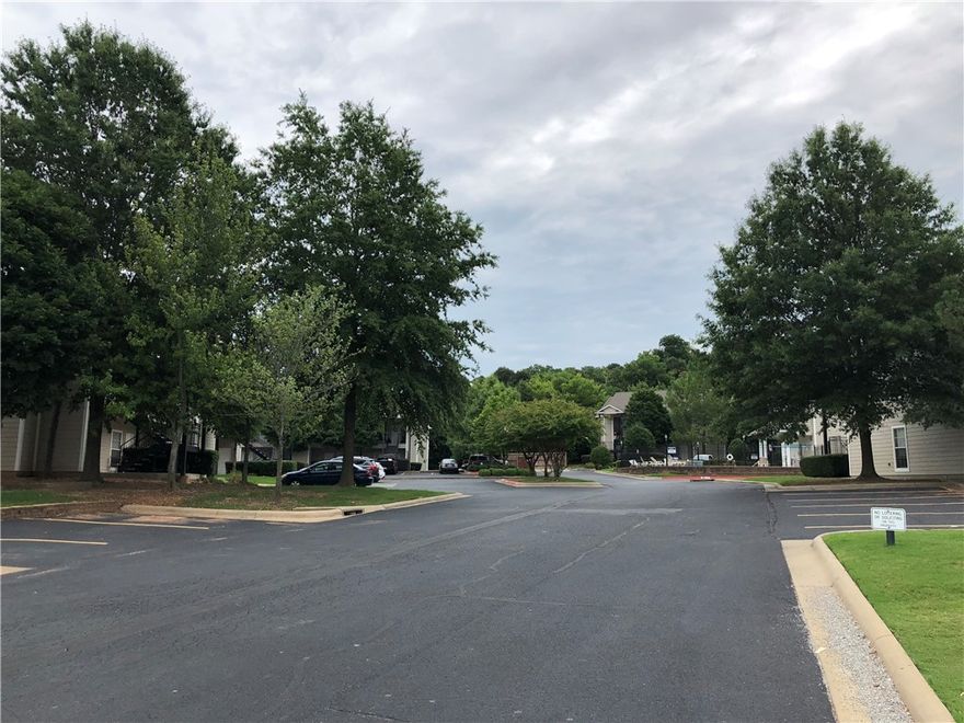 One bedroom apartment located in Candlelight Place Apartments. One bed, one bath with a walk-in closet. All appliances; includes washer, dryer, and refrigerator. Outdoor storage closet. Convenient location near the University of Arkansas, trails, and easy access to I-49. Showings are through appointments only. Photos are of a like unit and are representative of the finishes in the complex. Available late September.