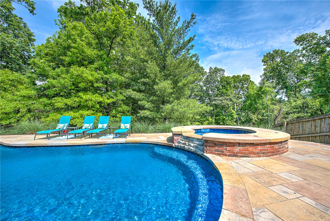 Kensington Ph 1 Bentonville - Residential