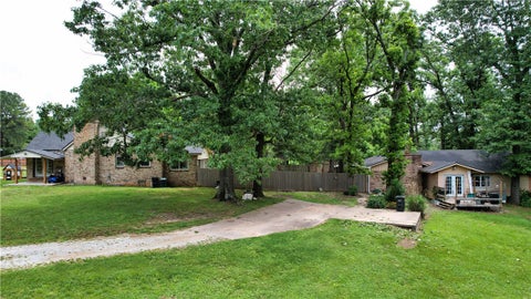 Photo of 2711 Aspen Lane, Rogers, AR 72758 (MLS # 1353465)