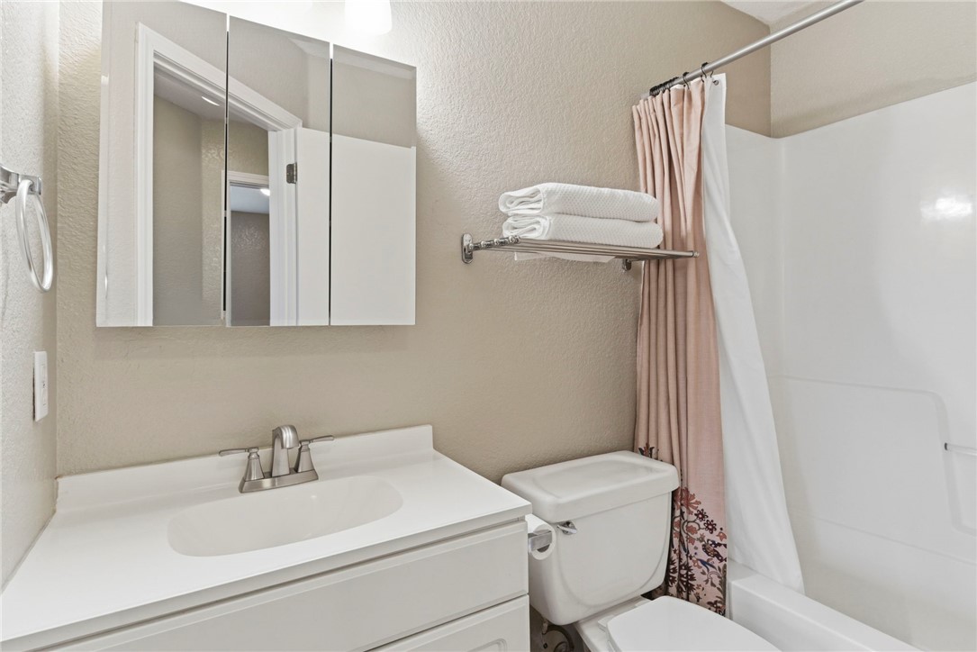 Cedarpoint Sub - Residential Lease