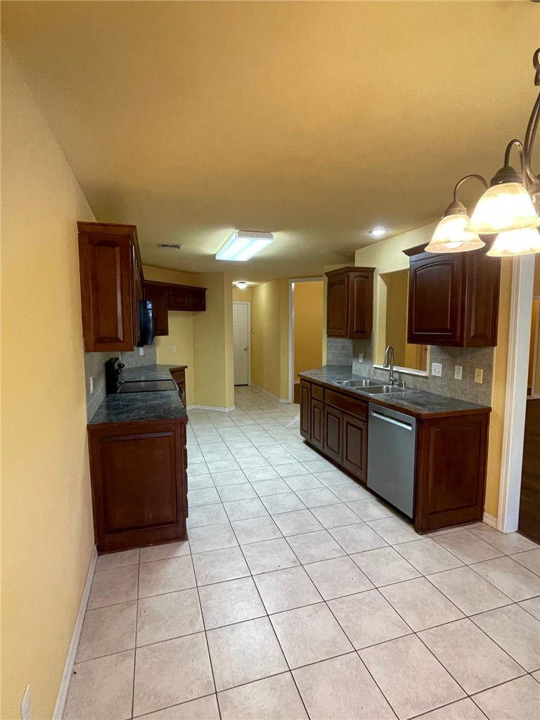 Fox Run - Residential Lease