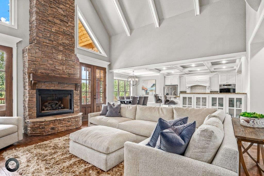 Estates Of Lakeway - Residential