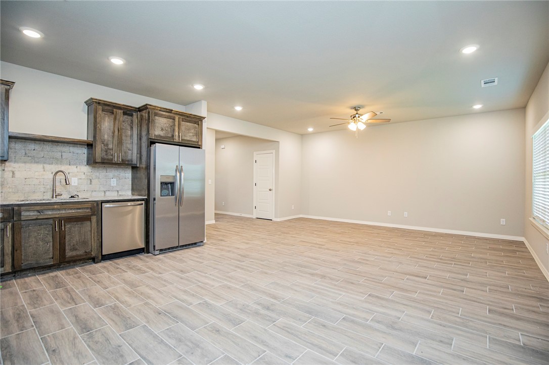 Rose Meade Sub Siloam Spgs - Residential Income