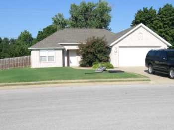 Additional $75 / month for 6-month lease term.