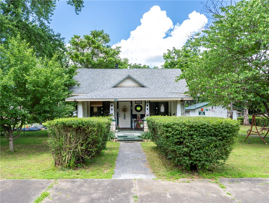 Photo 1 of 27 — 312 W Spring Street, Sulphur Springs, AR 72768