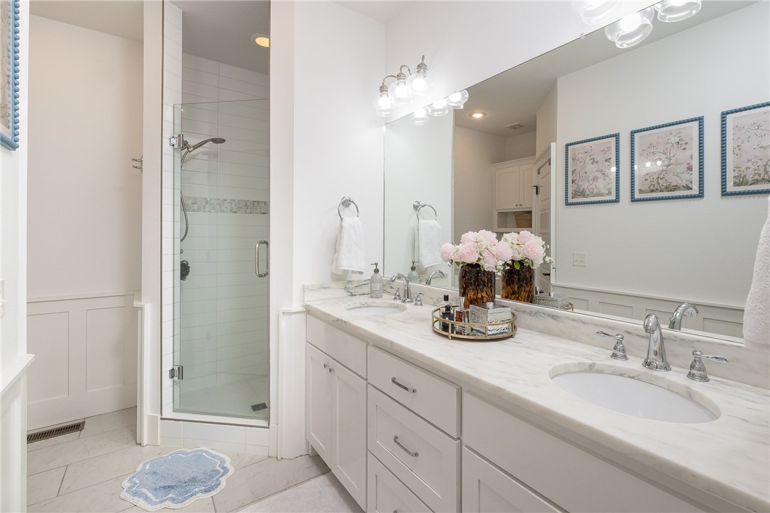 Oak Grove-Drakes Replat - Residential