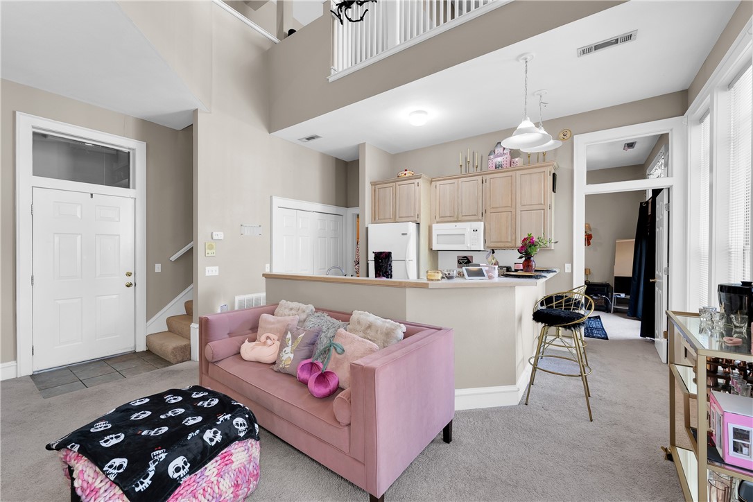 Campbell Ave Condos Hpr - Residential