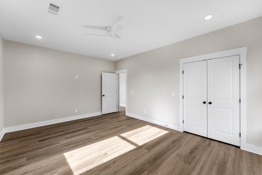 Elkins Outlots - Residential