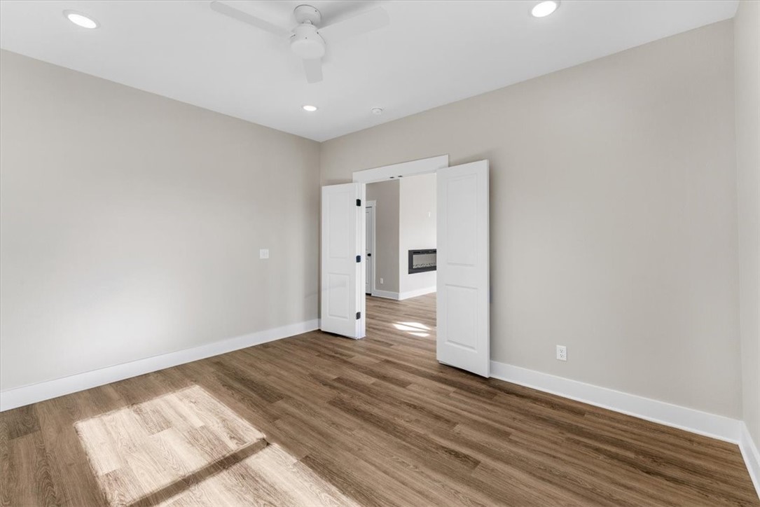 Elkins Outlots - Residential