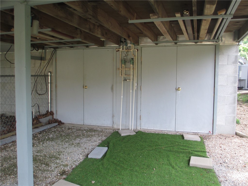 Unit 8 Holiday Island - Residential