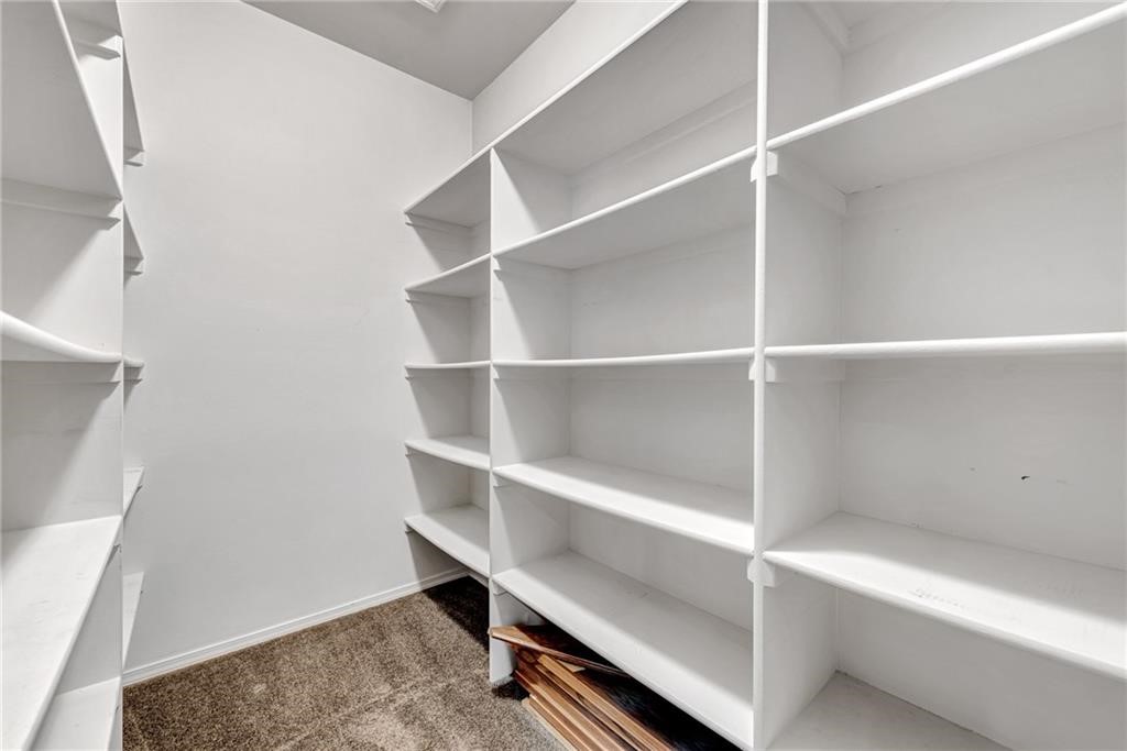 Montefiori Sub Rogers - Residential