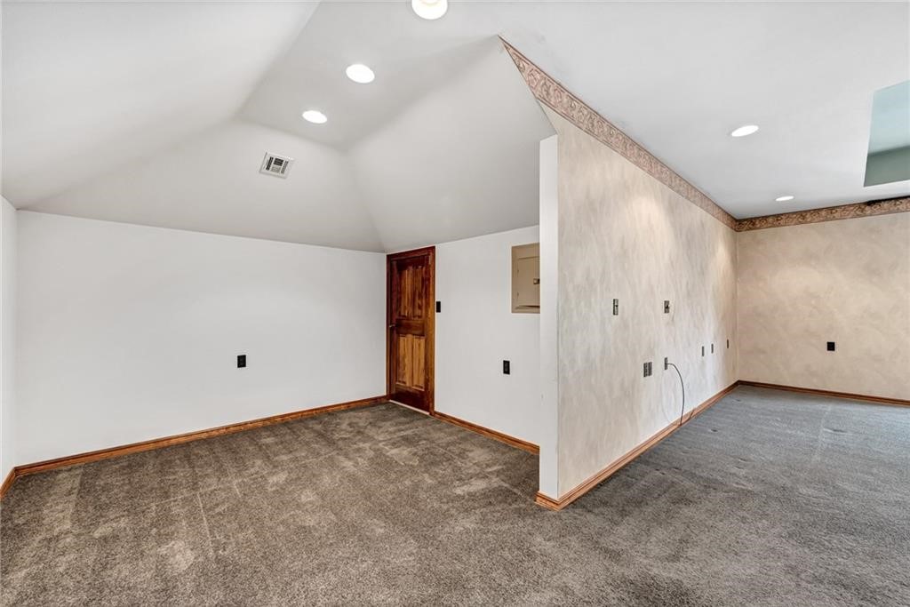 Montefiori Sub Rogers - Residential