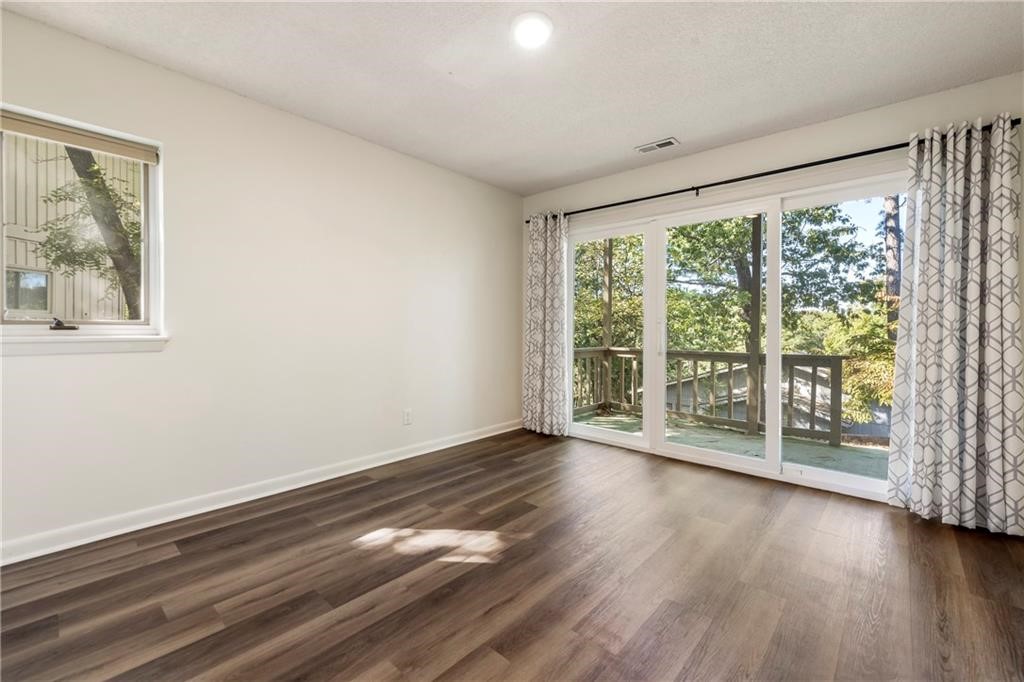 Townhouse Tct 2 A/K/A Drake Court Bvv - Residential