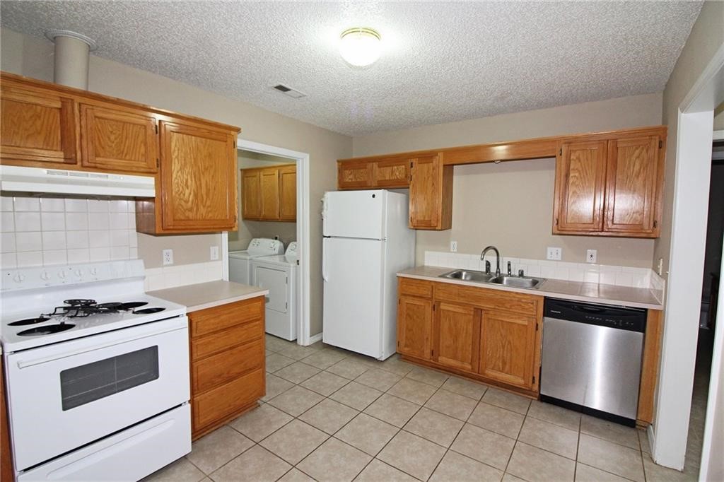 Burnett Add Bentonville - Residential Lease