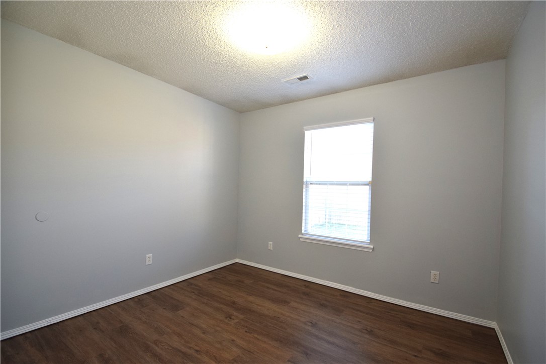 Burnett Add - Residential Lease