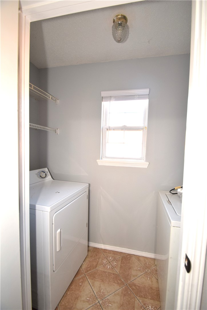 Burnett Add - Residential Lease