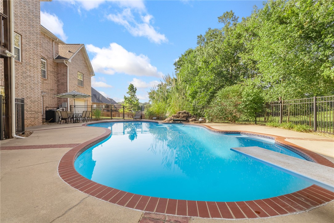 Estates At Hsn Country Club III - Residential