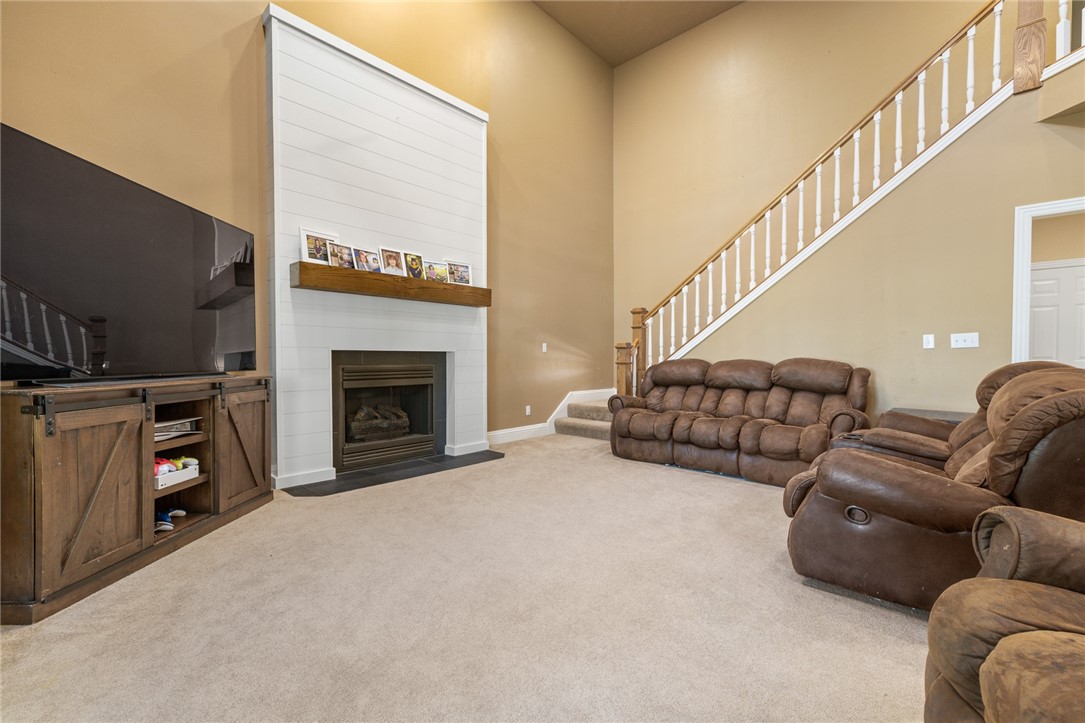 Estates At Hsn Country Club III - Residential