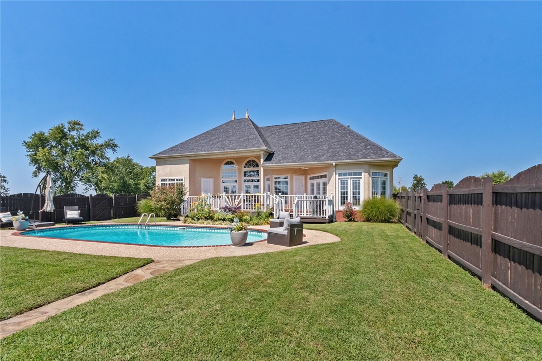 Country close to town - your home - Residential