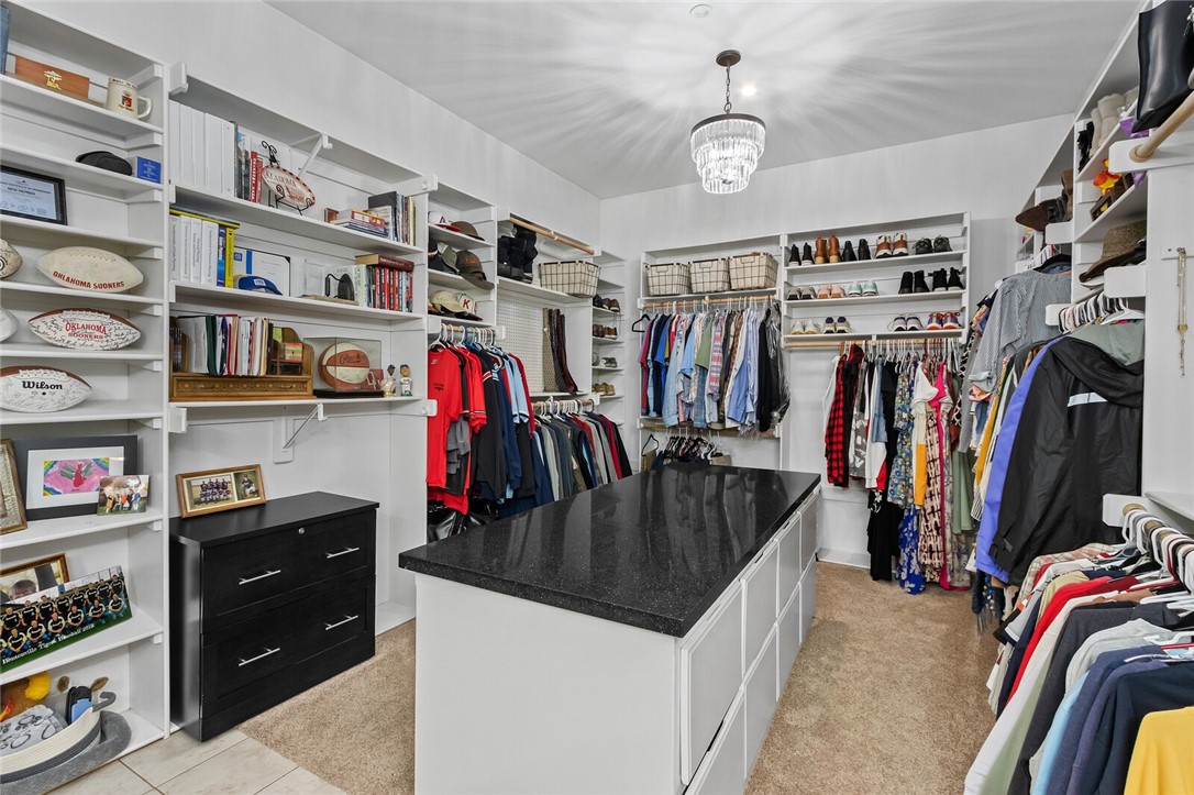 Country close to town - your home - Residential