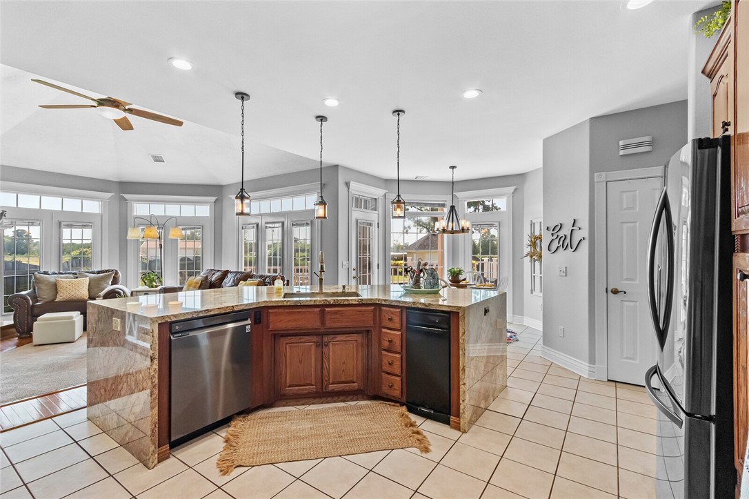 Country close to town - your home - Residential