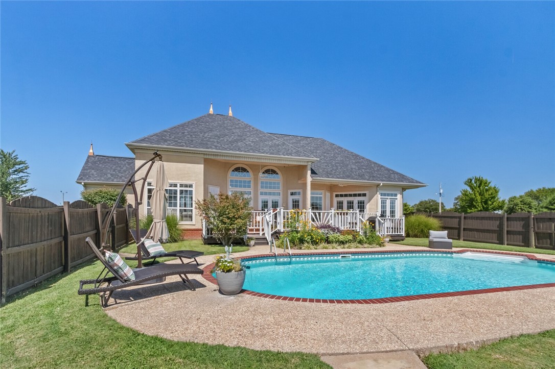 Country close to town - your home - Residential